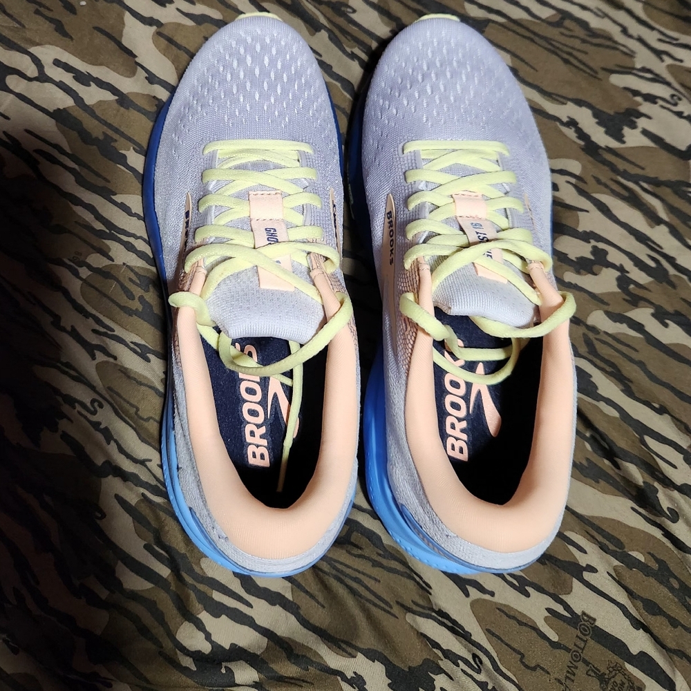 Brooks Ghost 16